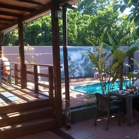 Residencial Noelia Hostel Puerto Iguazú Extérieur photo