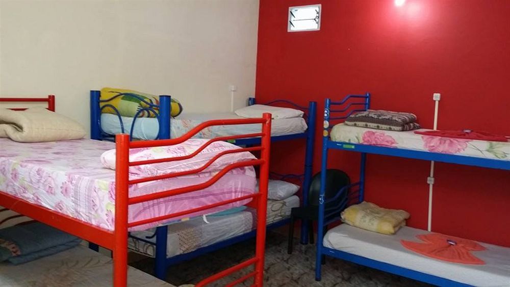 Residencial Noelia Hostel Puerto Iguazú Extérieur photo