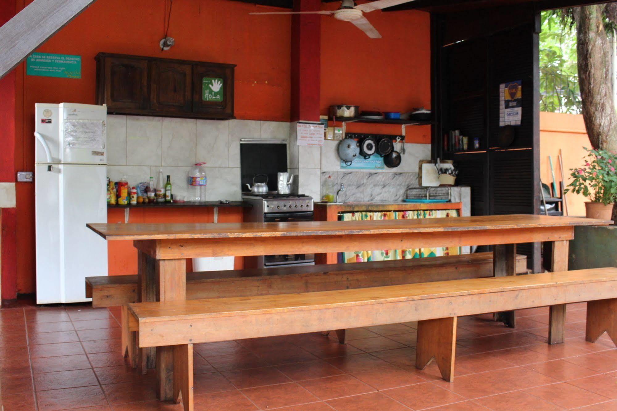 Residencial Noelia Hostel Puerto Iguazú Extérieur photo