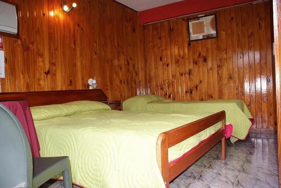 Residencial Noelia Hostel Puerto Iguazú Extérieur photo
