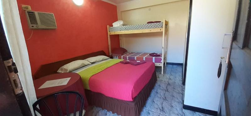 Residencial Noelia Hostel Puerto Iguazú Extérieur photo
