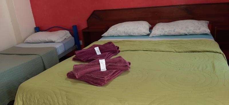 Residencial Noelia Hostel Puerto Iguazú Extérieur photo